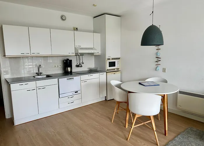 Badhotel 325 아파트 칼란트소그